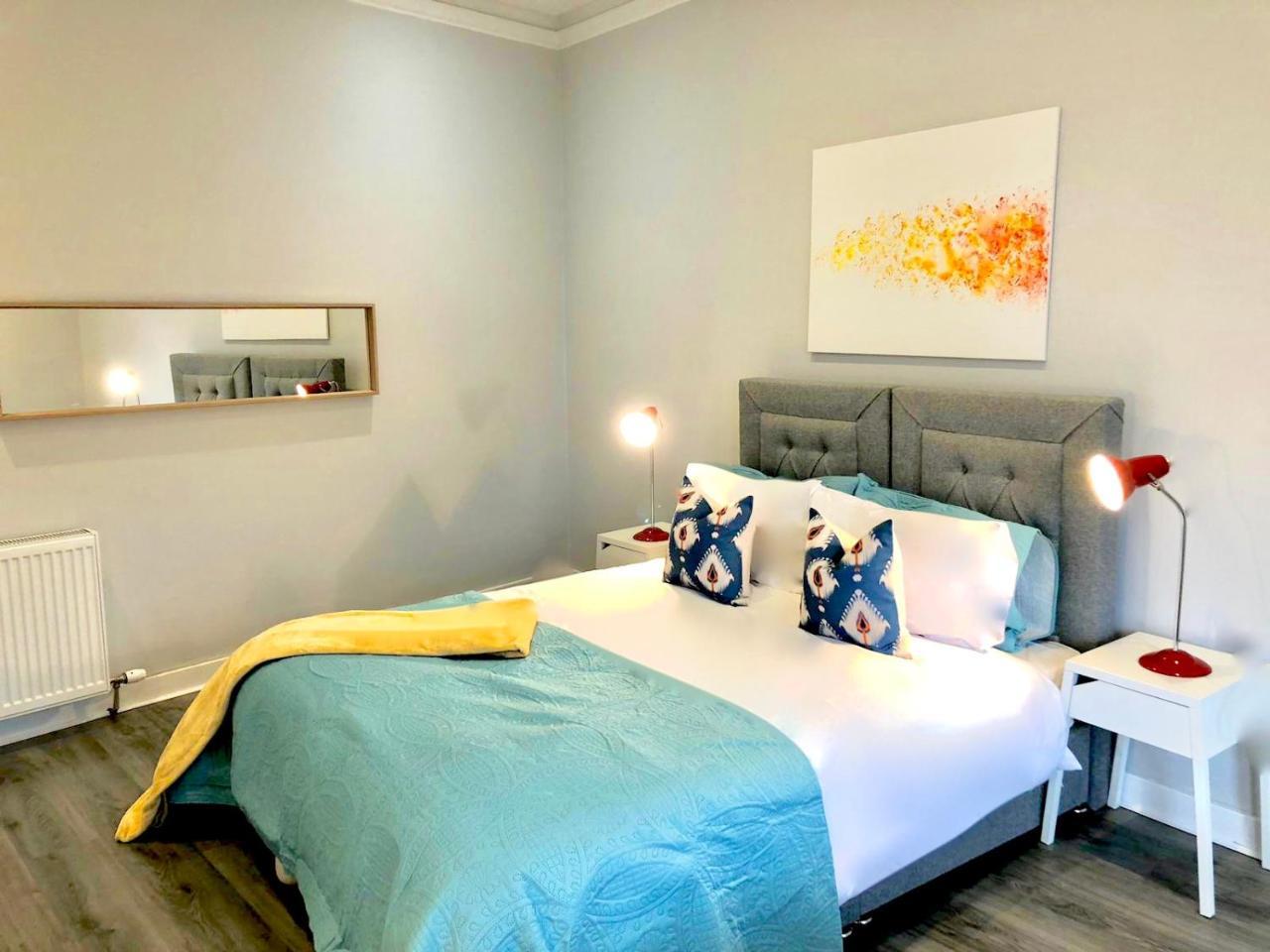 Byevo Almar Villa - Close To City And Airport - Perfect For Contractors Or Large Groups กลาสโกว์ ภายนอก รูปภาพ