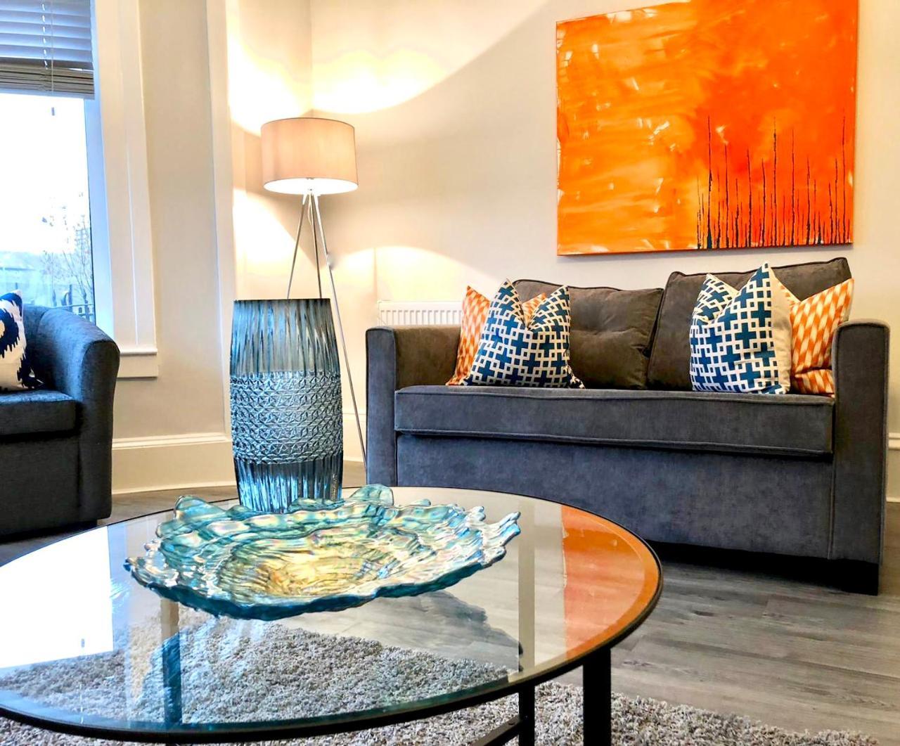 Byevo Almar Villa - Close To City And Airport - Perfect For Contractors Or Large Groups กลาสโกว์ ภายนอก รูปภาพ